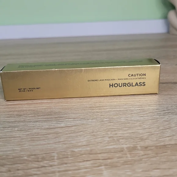 Hourglass Caution Extreme Lash Mascara Black New In Box - Picture 4 of 4